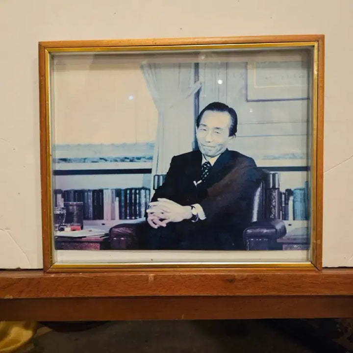 [BUNJANG] Park Chung Hee Presidential Photograph / 박전희 대통령 사진.(복사본 아닙니다.)