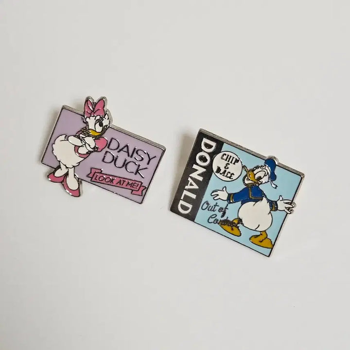 [BUNJANG] Disney Authentic Donald Duck &amp; Daisy Duck Badge Set / 디즈니 정품 도날드 덕 데이지 덕 뱃지 세트