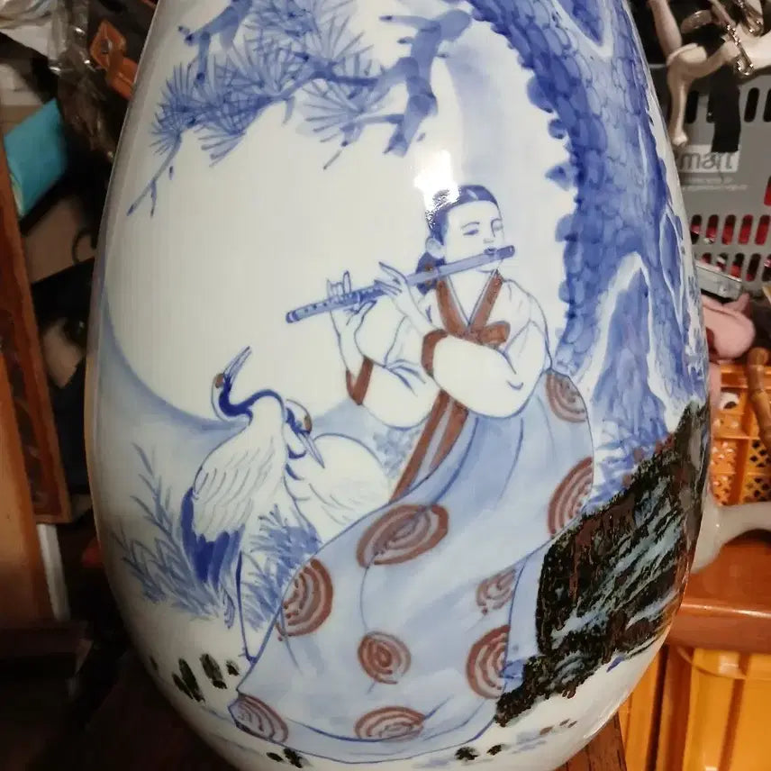 [BUNJANG] Antique Blue-and-White Porcelain Vase with Crane and Lady Motif / 골동도자기