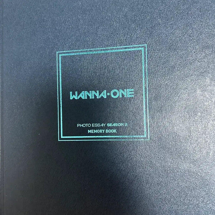 [BUNJANG] Wanna One Photo Essay Season 2 Memory Book / 워너원 포토 에세이 시즌2 메모리북 박지훈