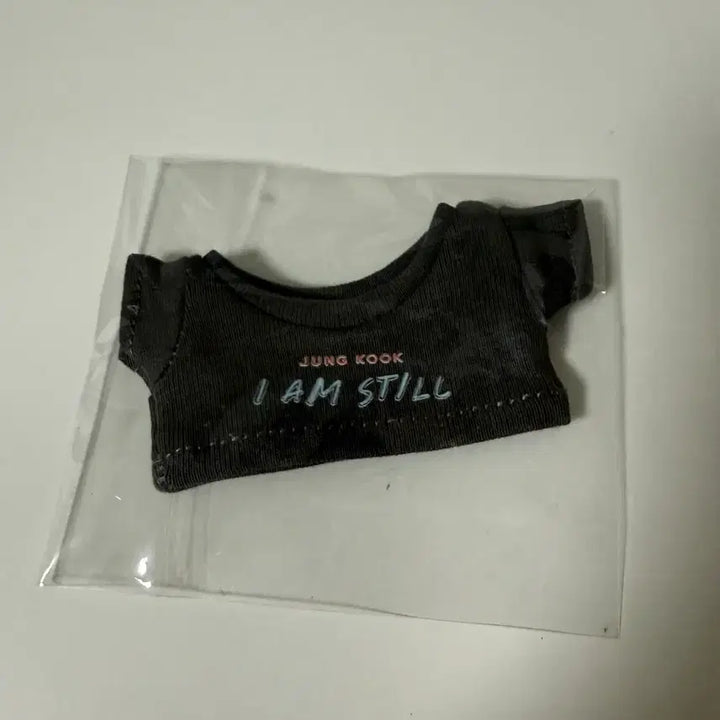 [BUNJANG] BTS Jungkook I AM STILL T-Shirt 10cm Doll Clothes / 방탄소년단 정국 I AM STILL 티셔츠 10cm 인형옷