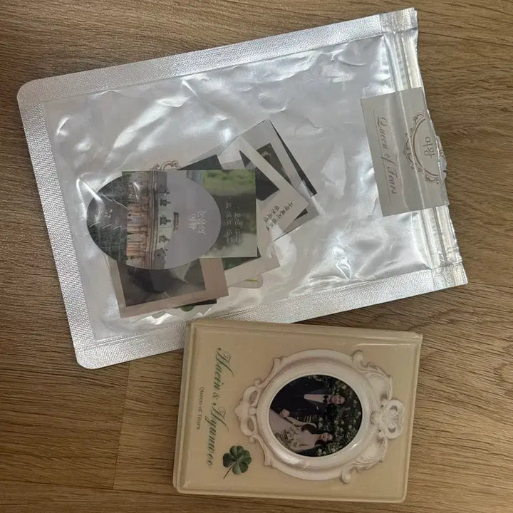 [BUNJANG] Queen of Tears Collect Book &amp; Sticker Set / 눈물의여왕 콜렉트북,스티커