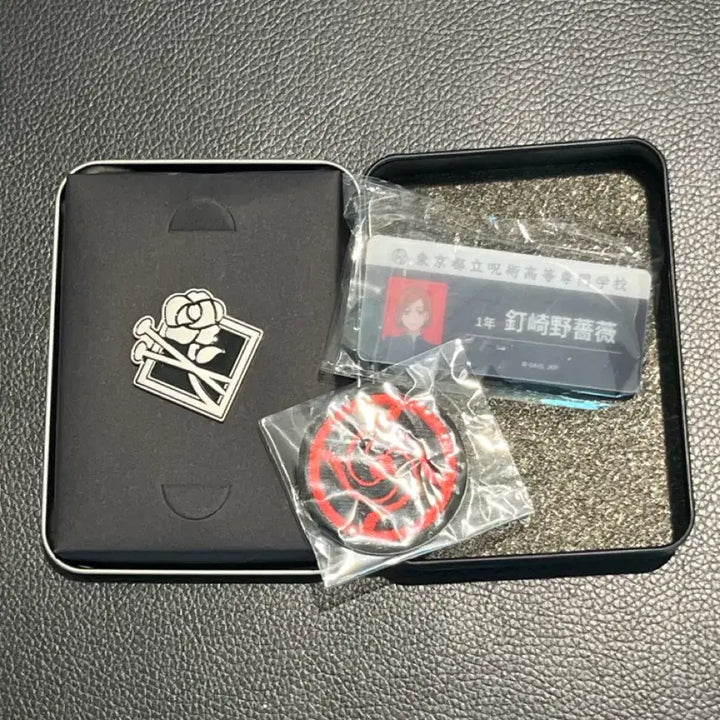 [BUNJANG] Jujutsu Kaisen Megabox Kugisaki Nobara Student ID Badge Tin Case Set (Sealed) / 미개봉) 주술회전 메가박스 학생증 뱃지 굿즈 세트 판매합니다