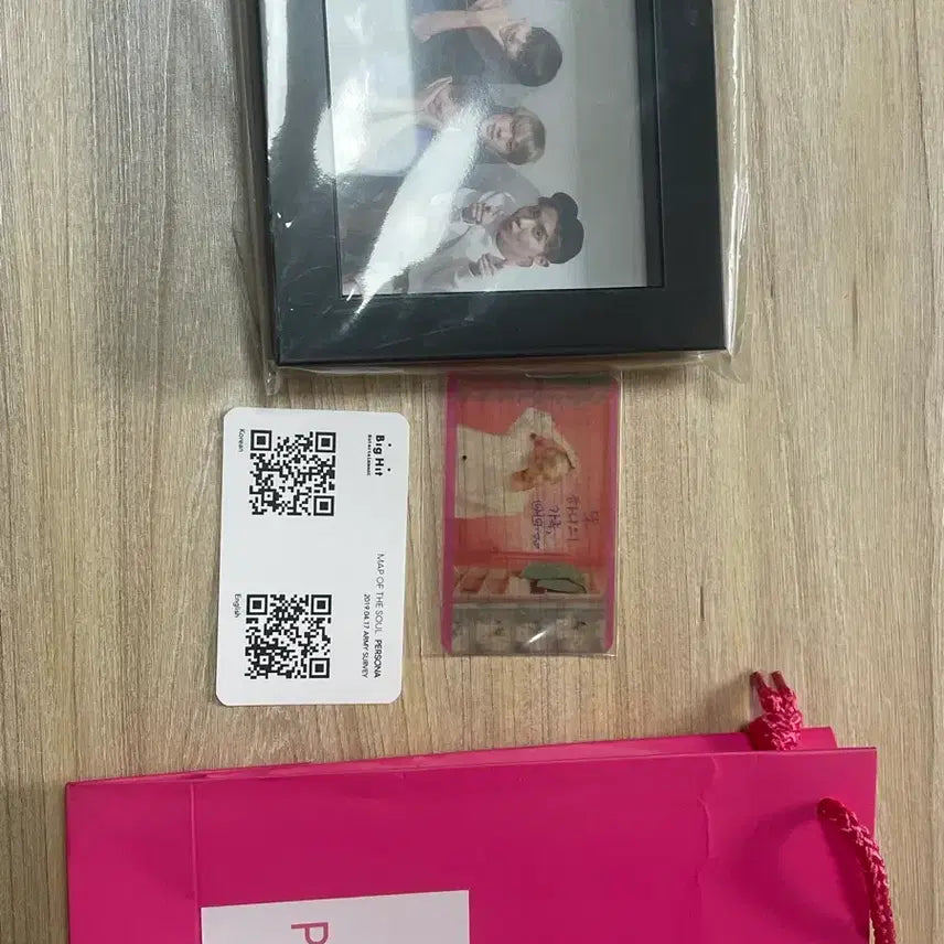 [BUNJANG] BTS (Bangtan Sonyeondan) "Persona" Studio Exclusive Family Photo Frame &amp; Photocard Set (Jungkook, V, Jimin) / 방탄 페르소나 역조공 가족사진 액자 공방 방탄소년단 bts 작은시 작것시 정국 뷔 지민