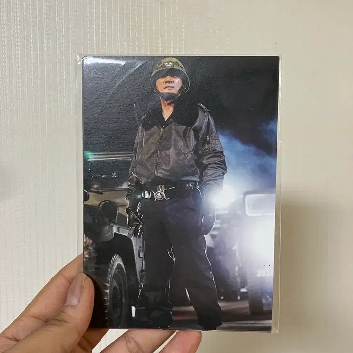 [BUNJANG] Seoul Spring Signed Postcard Set (Unsealed) / [미개봉] cgv 서울의 봄 사인 엽서세트