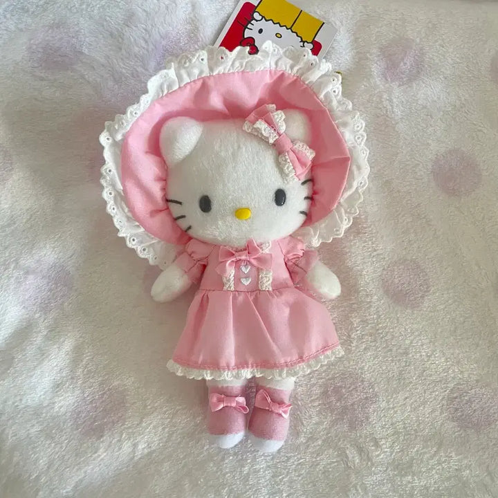 [BUNJANG] Sanrio Hello Kitty 50th Anniversary Lolita Nova Kitty Mascot (Classic Design) / 잠시할인합니다!)산리오 헬로키티 50주년 전시회 로리타 노바라 키티 마스코트 고전키티