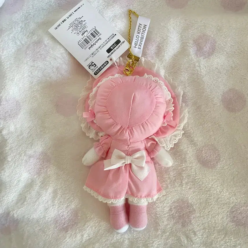 [BUNJANG] Sanrio Hello Kitty 50th Anniversary Lolita Nova Kitty Mascot (Classic Design) / 잠시할인합니다!)산리오 헬로키티 50주년 전시회 로리타 노바라 키티 마스코트 고전키티