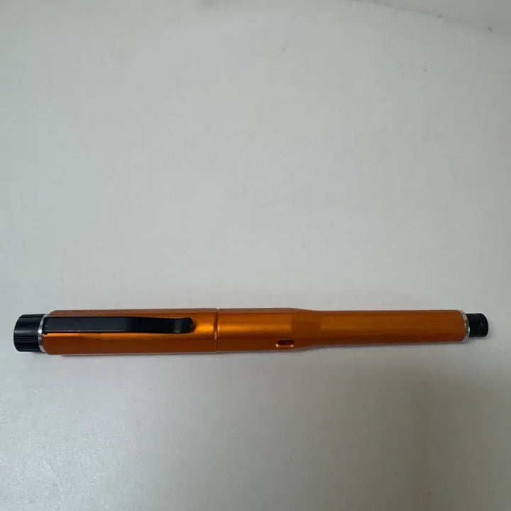 [BUNJANG] Uni Kuru Toga Dive Twilight Orange Mechanical Pencil / 유나큐루토가 다이브 트와일라잇 오렌지