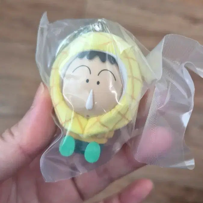 [BUNJANG] Shin-chan Fruit Figure Keychain / 맹구 과일 피규어