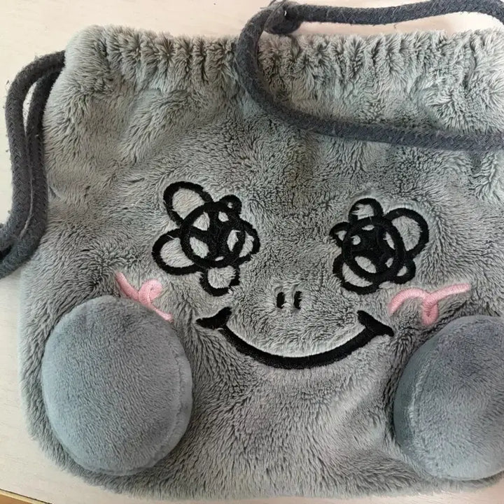 [BUNJANG] BLACKPINK Jisoo SHOEMON Pouch (Gray) Goods / 블랙핑크 지수 슈몬 파우치 (그레이) 굿즈 MD