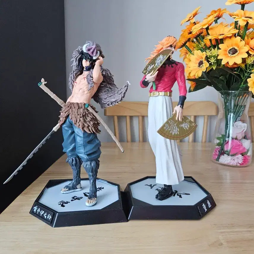 [BUNJANG] Demon Slayer Doma &amp; Inosuke Figure Set / 귀멸의칼날 도우마 , 이노스케