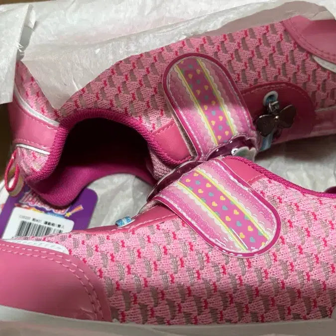 [BUNJANG] Aikatsu! Character Sneakers Size 210 / 아이카츠(아이엠스타) 캐릭터 운동화 새상품