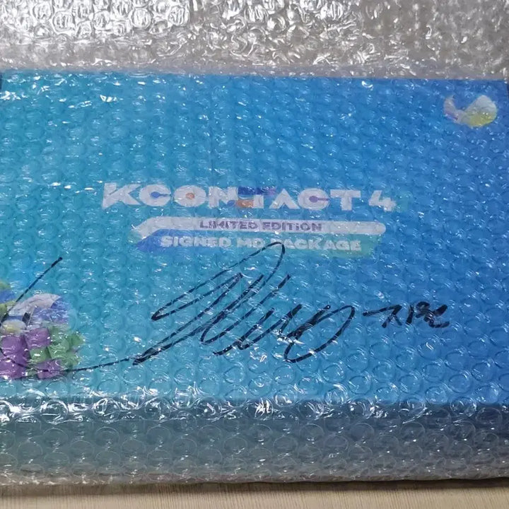 [BUNJANG] fromis_9 Jiwon KCON Autographed Goods / 프로미스나인 박지원 싸인 케이콘 굿즈 팝니다.