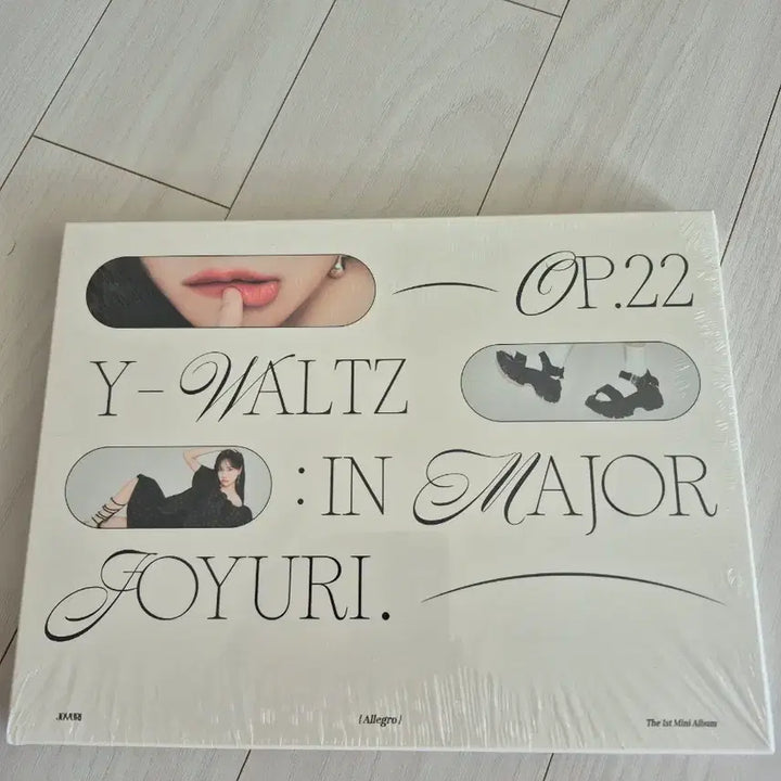 [BUNJANG] Jo Yuri OP.22 Y-WALTZ : IN MAJOR Album (Sealed) / 미개봉 조유리 OP.22 Y-WALTZ : IN MAJOR 앨범