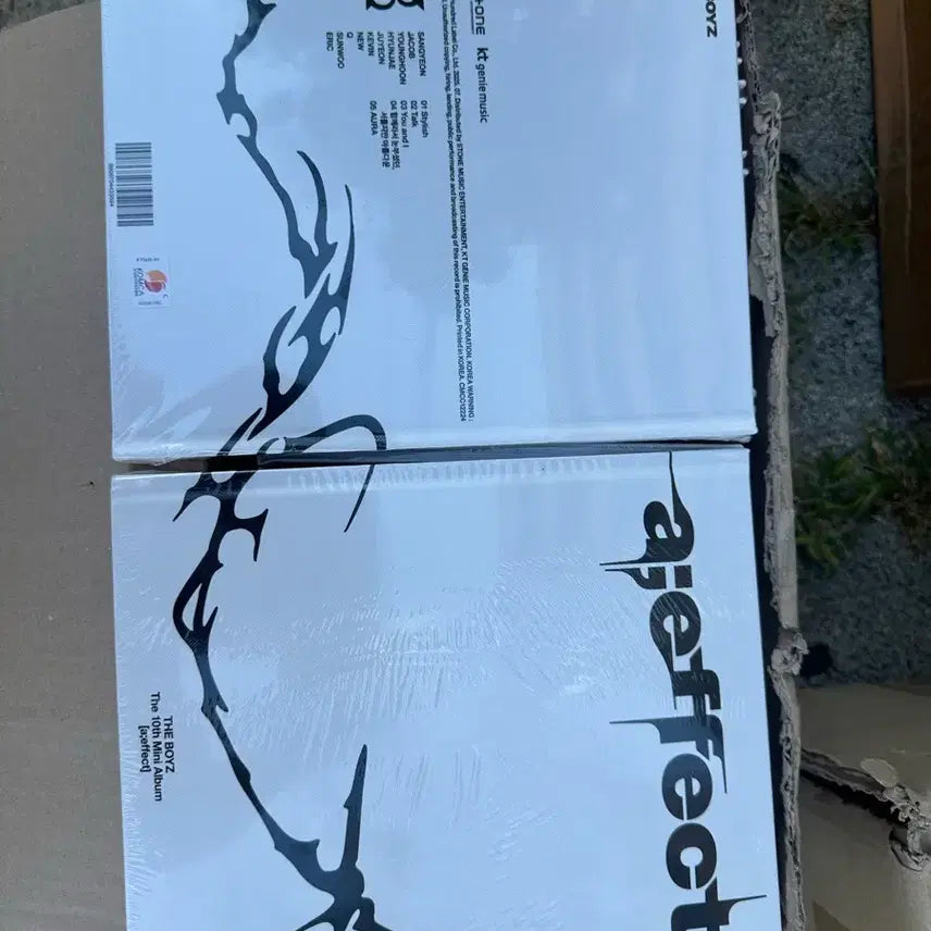 [BUNJANG] THE BOYZ The 10th Mini Album [a;effect] White Ver. Sealed Bundle Set (30 Albums) / 더보이즈 a effect 미개봉 앨범 30장 일괄 팝니다