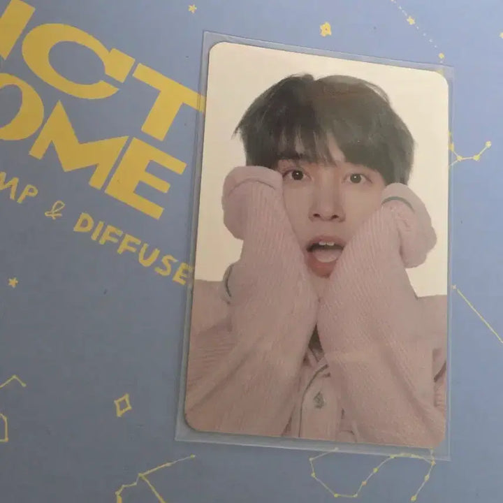 [BUNJANG] NCT Hendery LED Mood Lamp Diffuser Photocard Set / NCT HOME LED 무드등 디퓨저 헨드리
