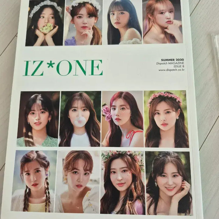 [BUNJANG] IZ*ONE Jang Wonyoung DICON Photobook + Acrylic Stand / 아이즈원 장원영 DICON  화보집 + 아크릴 스탠드