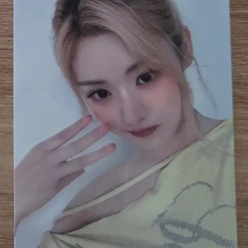 [BUNJANG] FIFTY FIFTY Fancon 2nd Entry Photocard / 피프티 피프티 팬콘 2회차 입장포카 양도