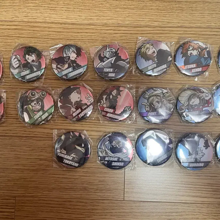 [BUNJANG] My Hero Academia Class A &amp; B Can Badges Bundle Set / 급처)나히아 히로아카 A반 ,B반 캔뱃지 일괄