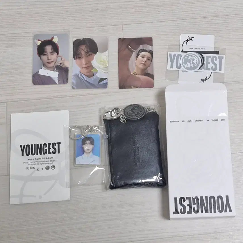[BUNJANG] DAY6 Young K YOUNGEST Wallet &amp; Keyring Photocard / (후즈팬 여우 특전 포함 원가 이하 양도) 영케이 YOUNGEST (Wallet &amp; Keyring ver.)