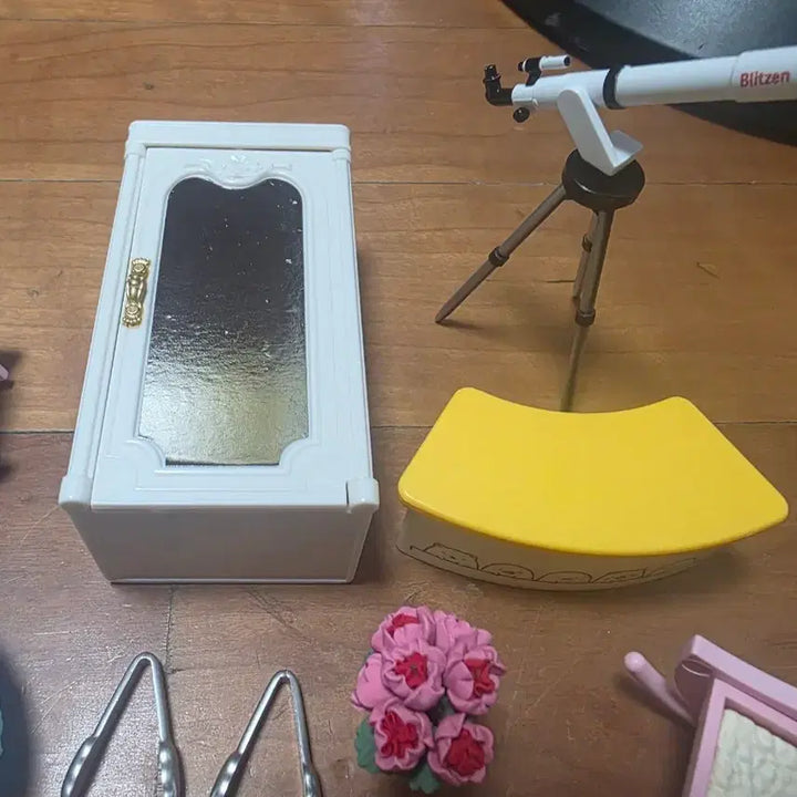 [BUNJANG] Re-Ment Miniature Bundle (Telescope, Vacuum Cleaner, etc.) / 리멘트 미니어처 일괄(망원경, 청소기 등)