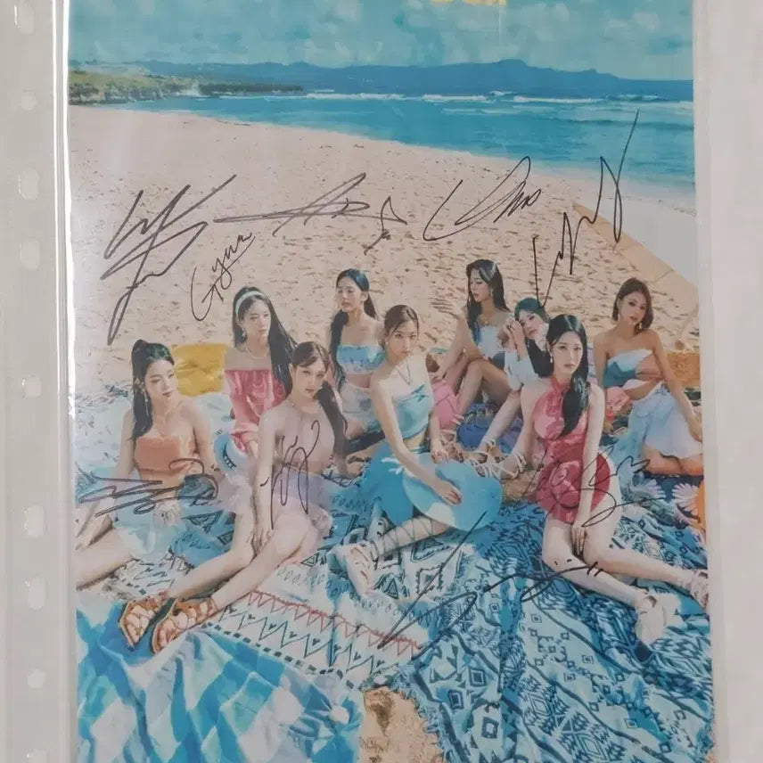 [BUNJANG] from our Memento Box fromis_9 Signed Poster / 프로미스나인 스디웨 전체 싸인 포스터 판매합니다.