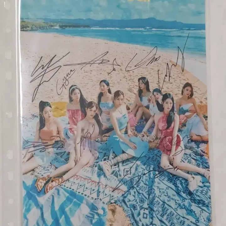[BUNJANG] from our Memento Box fromis_9 Signed Poster / 프로미스나인 스디웨 전체 싸인 포스터 판매합니다.