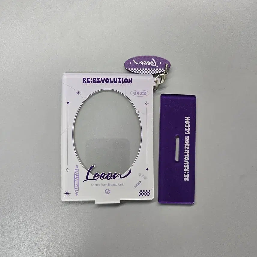 [BUNJANG] Le Rebeullution Leon Acrylic Photocard Holder / 리레볼루션 리온 아크릴 포토카드 홀더