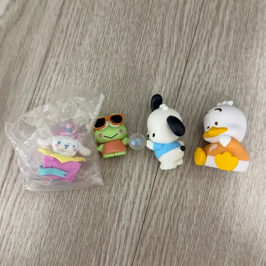 [BUNJANG] Sanrio Gacha Figure 4-Piece Bundle Set / 산리오 가챠 피규어 4종 일괄