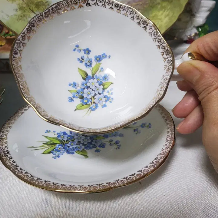 [BUNJANG] Royal Castle Vintage Antique Teacup / 로얄캐슬 빈티지앤틱