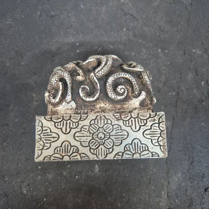 [BUNJANG] Silver Dragon and Chrysanthemum Seal / 은제구룡뉴국화문인장