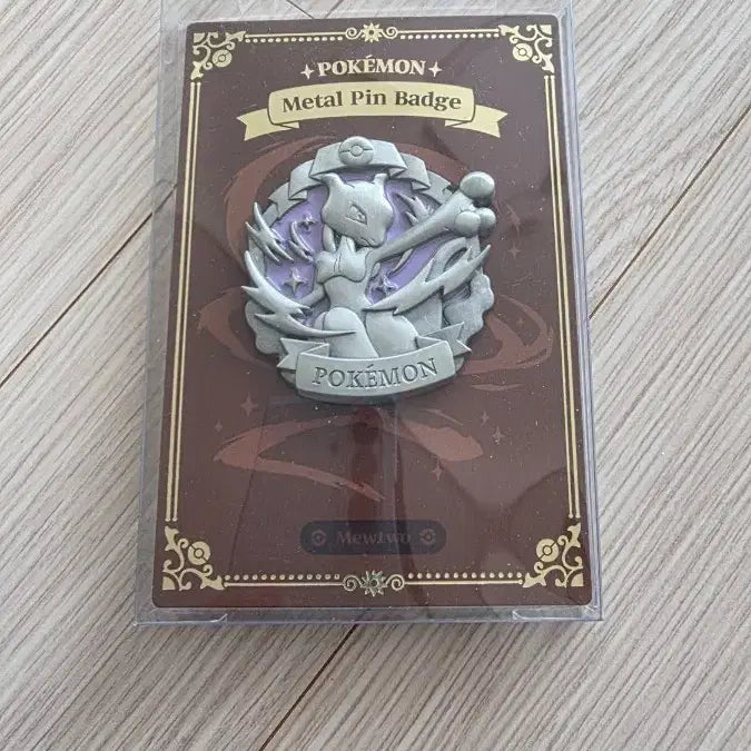 [BUNJANG] Pokemon Store ETERNAL ANTIQUE TAL Mewtwo Pin Badge / 포켓몬 스토어 ETERNAL ANTIQUETAL 핀뱃지 뮤츠