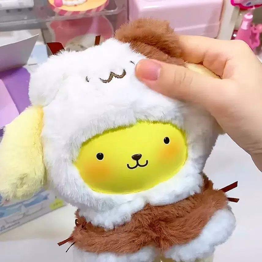 [BUNJANG] Miniso Sanrio Pompompurin Muffin Costume Plush Keychain / 미니소 산리오 망토시리즈 폼폼푸린 머핀옷