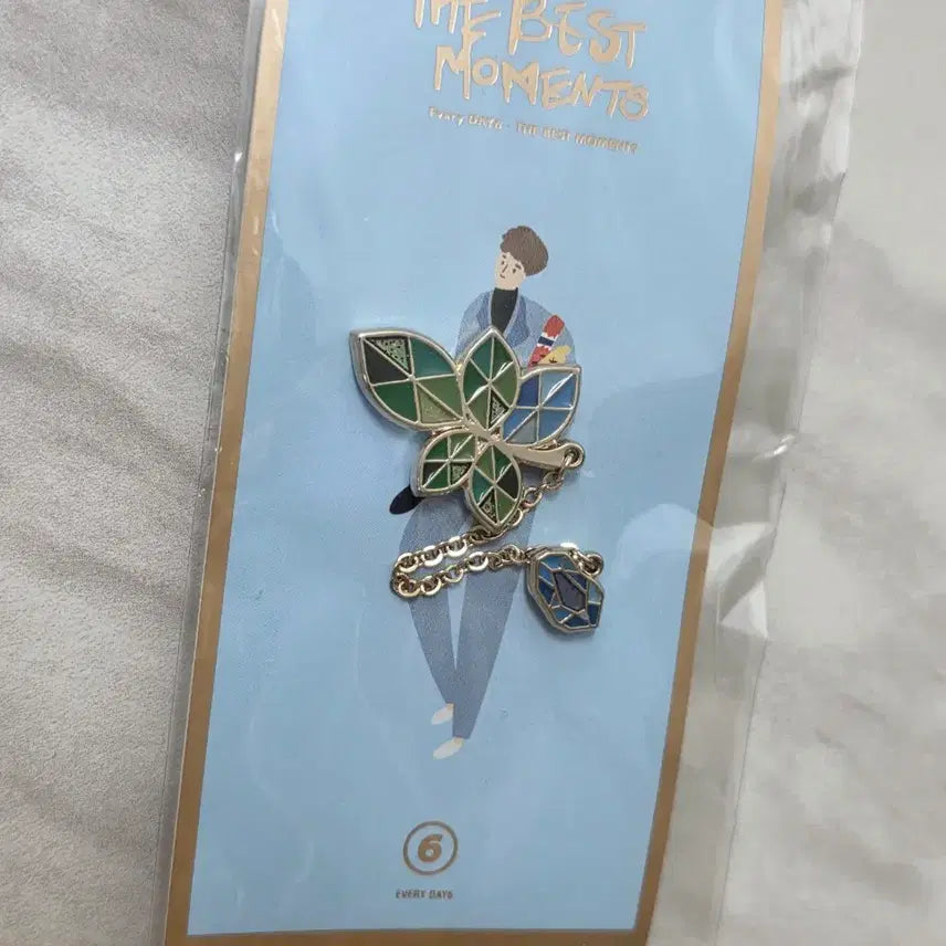 [BUNJANG] DAY6 Young K Edesk The Best Moments Badge / 데이식스 영케이 뱃지 에데식 The Best Moments