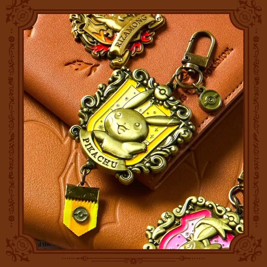 [BUNJANG] Pokemon Store ETERNAL ANTIQUE METAL Pikachu Metal Keyring / 포켓몬 스토어 [ ETERNAL ANTIQUE METAL ] 이터널 앤틱 메탈 키링 피카츄 새상품