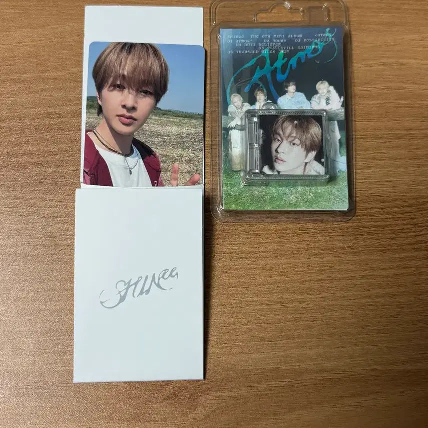 [BUNJANG] SHINee Onew Atmos Apple Music POB (Smini Cover Photocard) / 샤이니 애트모스 온유 풀세트 애플뮤직 미공포
