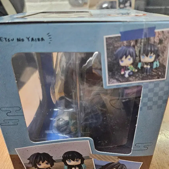 [BUNJANG] Demon Slayer Tomioka Giyu Look Up Figure (Sealed) / 귀멸의 칼날 토미오카 기유 룩업 미개봉 새상품