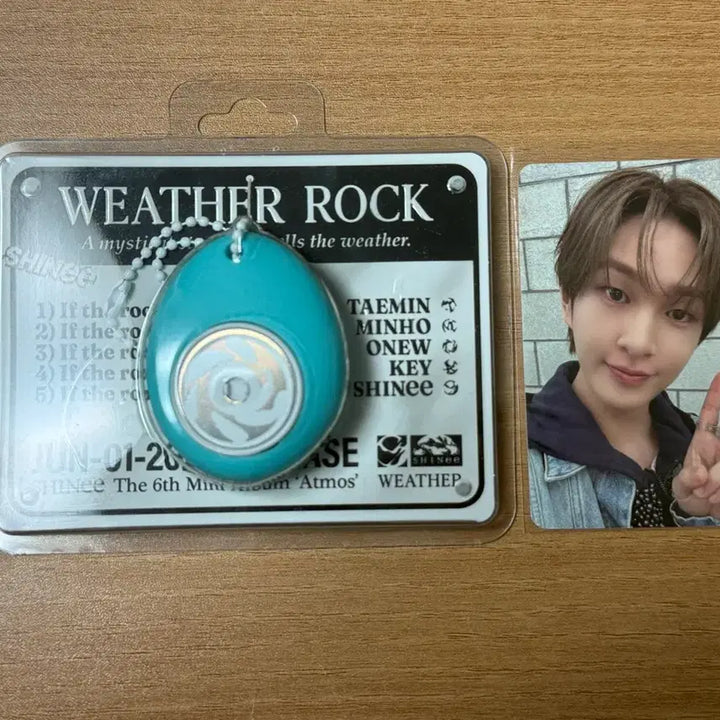[BUNJANG] SHINee Onew Weather Tech Photocard Bundle Set / 샤이니 온유 웨더락 포카