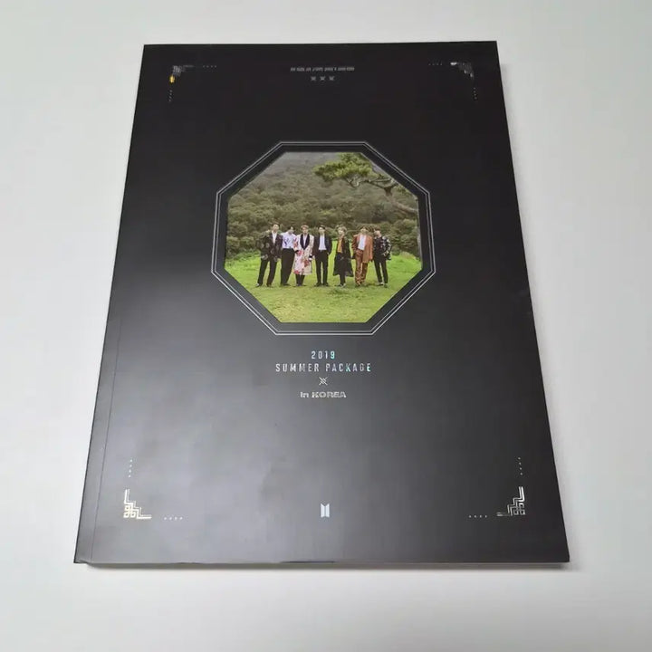 [BUNJANG] BTS 2019 Summer Package in Korea Magazine / [BTS] 방탄소년단 2019 서머 패키지 in KOREA