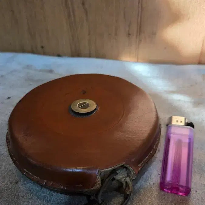 [BUNJANG] Vintage Leather Cased Tape Measure / 빈티지 옛날 줄자