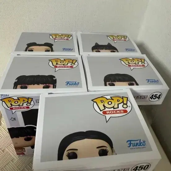 [BUNJANG] NewJeans Funko Pop Minji, Hanni, Danielle, Hyein / 뉴진스 펀코팝 민지, 하니, 다니엘 혜인