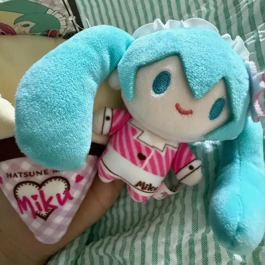 [BUNJANG] Hatsune Miku Plush Doll / 인형