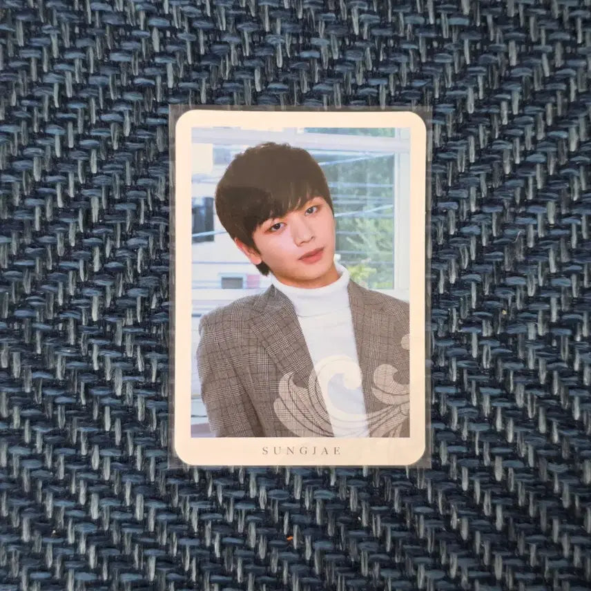 [BUNJANG] BTOB Yook Sung Jae Album Photocard / 비투비 육성재 앨범 포카