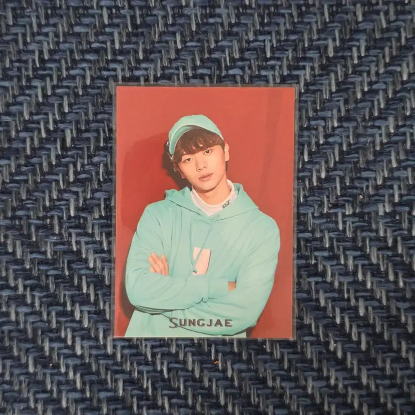 [BUNJANG] BTOB Yook Sung Jae Album Photocard / 비투비 육성재 앨범 포카
