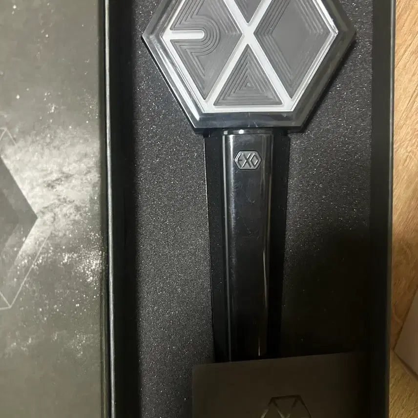 [BUNJANG] EXO Official Lightstick (Gen 1, 2, 3) / 엑소 응원봉 양도합니다 (1,2,3세대)