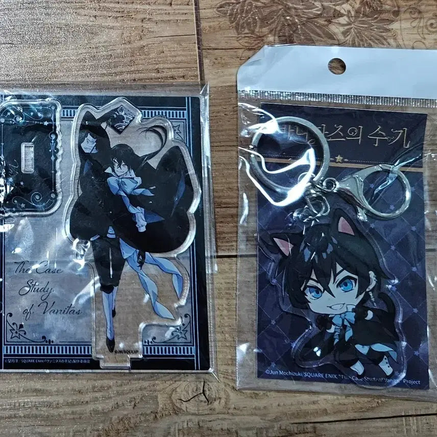 [BUNJANG] The Case Study of Vanitas Acrylic Stand &amp; Keychain Bundle / 바니타스의 수기 아크릴, 키링
