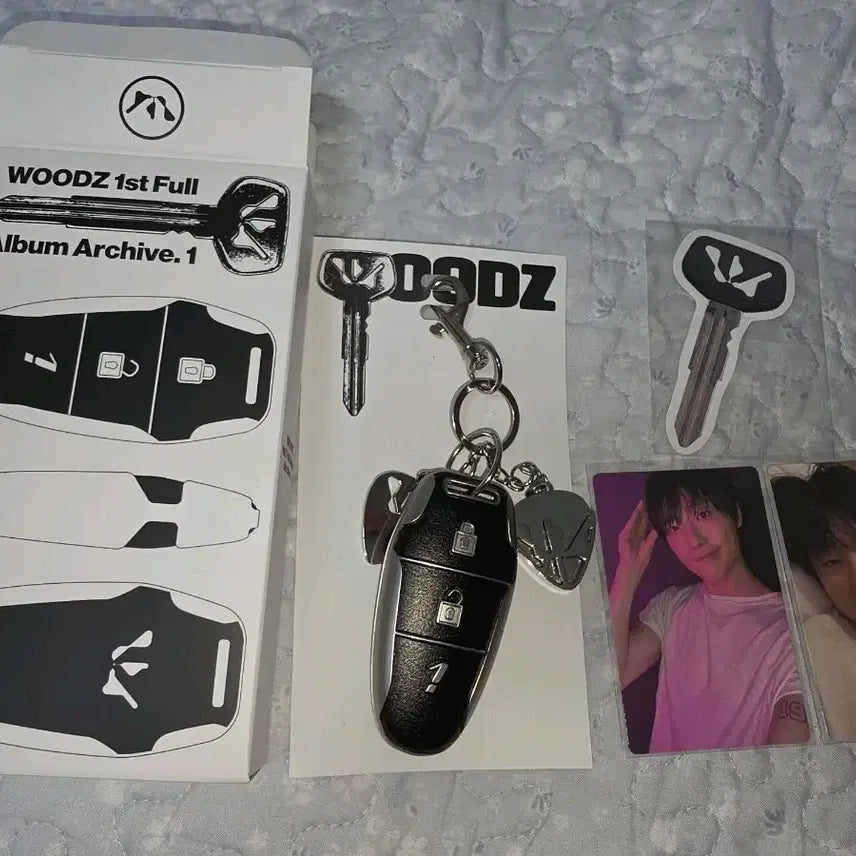 [BUNJANG] WOODZ Cho Seung Youn 1st Full Album Archive.1 Keychain Set / 우즈(WOODZ) 조승연 1st Full Album Archive.1 키링 차기 앨범