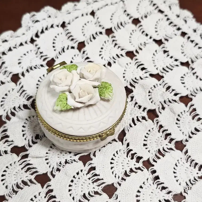 [BUNJANG] Vintage Rose Porcelain Trinket Box / 빈티지 트링켓 장미 포셀린 보석함