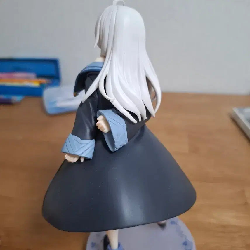 [BUNJANG]  Elaina Figure / 일레이나 피규어