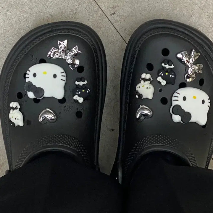[BUNJANG] Black Kitty Crocs Jibbitz Set / 블랙키티 크록스 지비츠